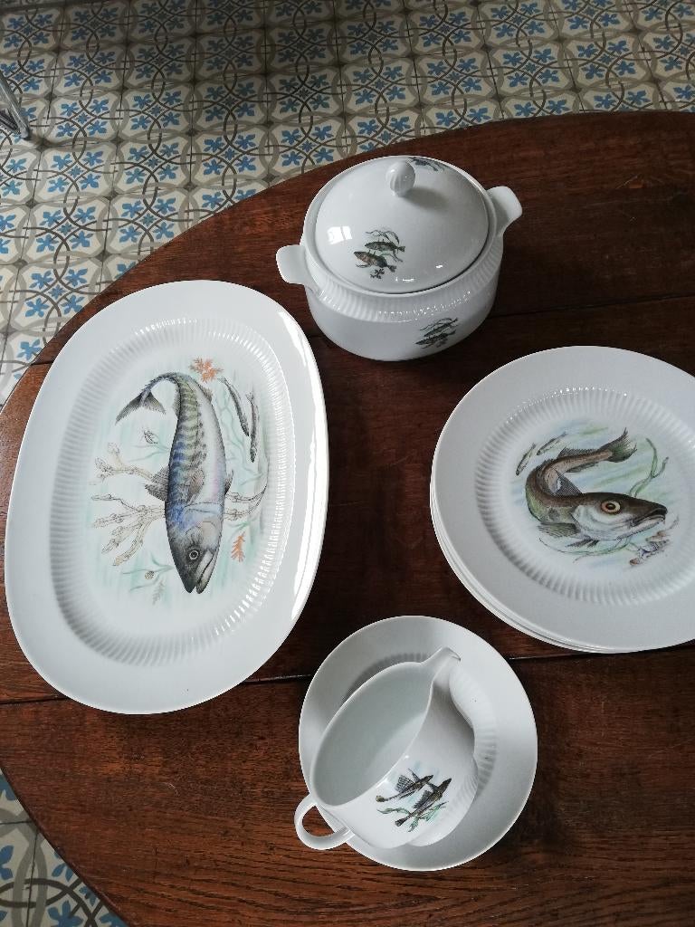 6 pers visservies incl (dek)schalen, sauskom, GROTE borden, Huis en Inrichting, Keuken | Servies, Ophalen, Zo goed als nieuw, Bord(en)