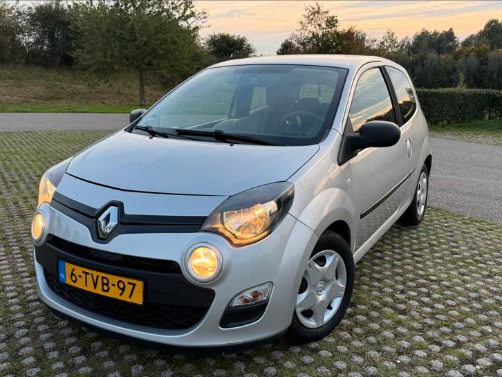 Renault Twingo 1.2 16V 75pk 2014 Grijs, Auto's, Renault, Particulier, Twingo, Airbags, Airconditioning, Bluetooth, Boordcomputer