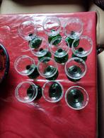 12 Roemer wijnglazen met groene voet - klein, Antiek en Kunst, Ophalen