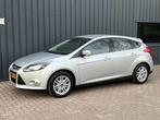 Ford Focus 1.6 EcoBoost Titanium NL AUTO!/1E EIGENAAR!/183PK, Auto's, Focus, Stof, Gebruikt, Zwart