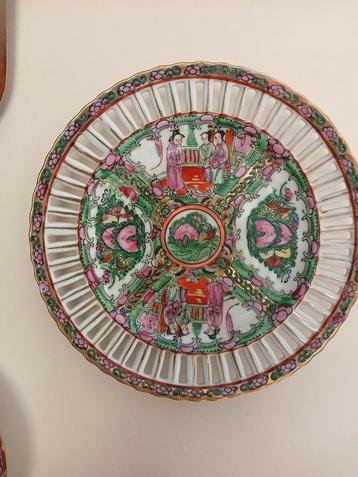 Chinees wandbord kleurrijk goud gemerkt beschikbaar voor biedingen