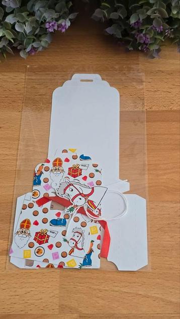 Zelfgemaakt DIY pakketje Sinterklaas doosje paard beschikbaar voor biedingen