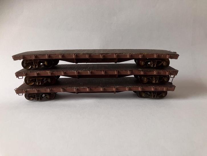 3 Amerikaanse flat cars, Hobby en Vrije tijd, Modeltreinen | H0, Gebruikt, Wagon, Gelijkstroom, Overige merken, Analoog, Ophalen of Verzenden