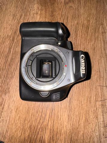 Canon EOS 1100D compleet met twee flitsers beschikbaar voor biedingen