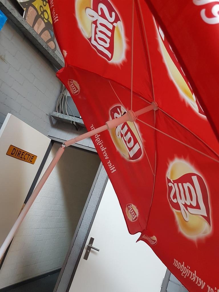 Lays parasol Nieuw met voet, Ophalen, Nieuw