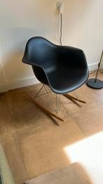 Vitra Eames replica schommelstoel, Ophalen, Modern design, Minder dan 75 cm, Zo goed als nieuw
