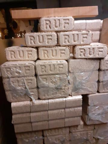  Ruf,  Bio en Pini Kay Houtbriketten  beschikbaar voor biedingen