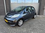 Peugeot 107 1.0 12 V XR  airco, Voorwielaandrijving, Gebruikt, 4 stoelen, 68 pk
