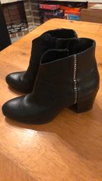 Korte dames laarsjes, Ophalen of Verzenden, Zo goed als nieuw, Zwart