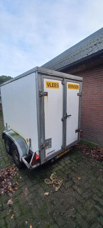 Koelaanhanger voor o.a. vleesvervoer beschikbaar voor biedingen