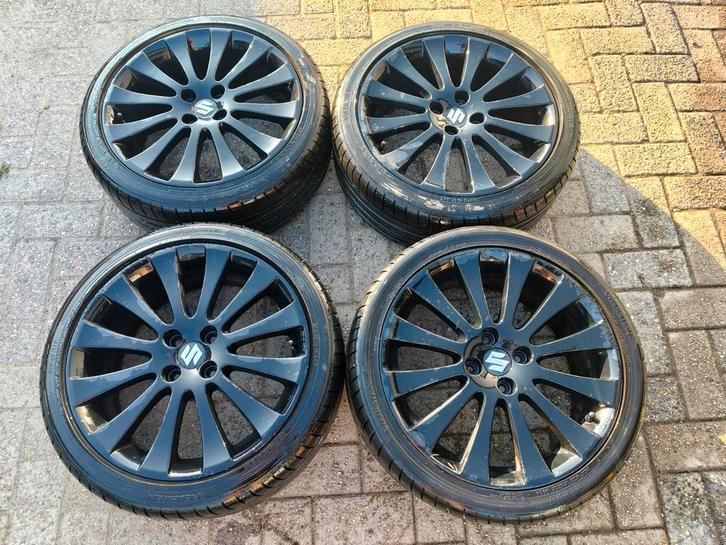 Set 4 x 100 17inch Suzuki Swift velgen 7j et45 205 40 17, Auto diversen, Autosport-onderdelen, Ophalen