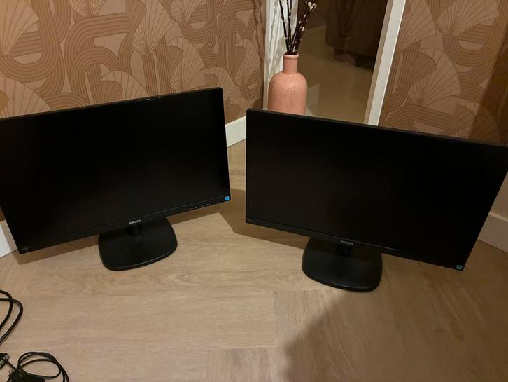 2 Philips monitoren, Computers en Software, Monitoren, Zo goed als nieuw, 60 Hz of minder, HDMI, IPS, Full HD, Ophalen