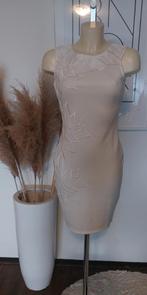Mooie witte jurk Lipsy London maat S UK maat 10, Wit, Nieuw, Ophalen of Verzenden, Lipsy London