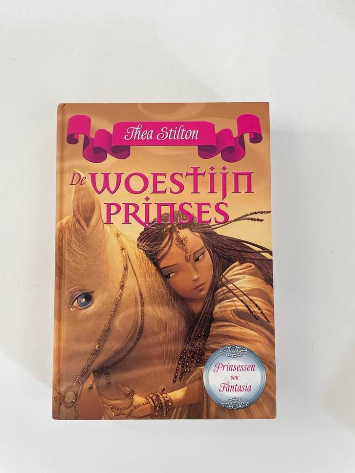 De Woestijnprinses - Thea Stilton, Boeken, Kinderboeken | Jeugd | onder 10 jaar, Zo goed als nieuw, Sprookjes, Ophalen of Verzenden