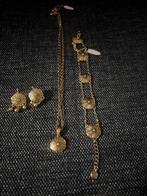 Goudkleurige 3 delig set van apha jewels flower 35 euro, Ophalen of Verzenden