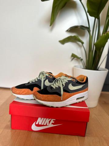 Nike Air max 1 Honey Dew beschikbaar voor biedingen