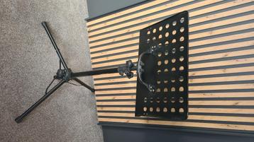 Bladmuziek standaard beschikbaar voor biedingen