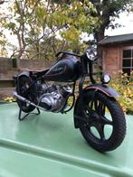 Schaal model ,,Indian” motor., Hobby en Vrije tijd, Modelauto's | 1:5 tot 1:12, Ophalen of Verzenden, Gebruikt, Motor