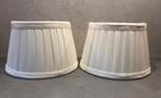 2 prachtige gevoerde klassieke lampenkappen, Huis en Inrichting, Lampen | Lampenkappen, Ophalen, Brocante landelijk klassiek, Beige