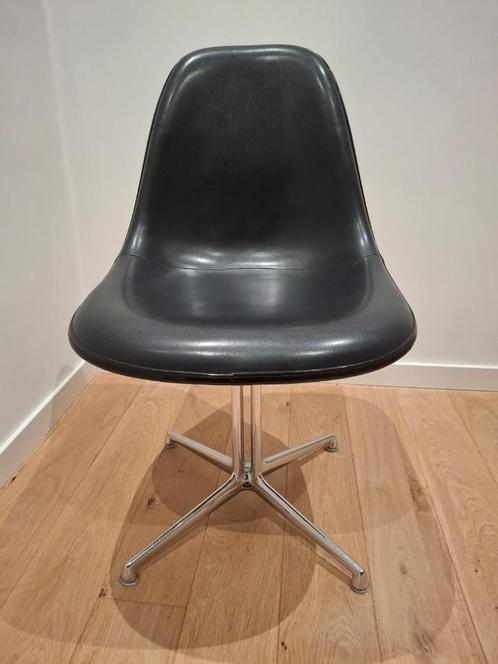 2x Vitra Eames DSX, Huis en Inrichting, Stoelen, Gebruikt, Twee, Overige materialen, Zwart, Ophalen of Verzenden