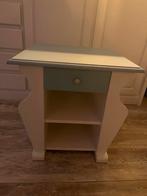 nachtkastje met lade en vakken, Ophalen, Gebruikt, 45 tot 65 cm, Minder dan 55 cm