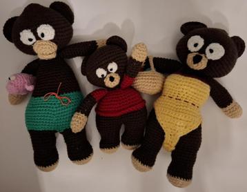 Knuffels 'Berenfamilie in zwemkleding' beschikbaar voor biedingen