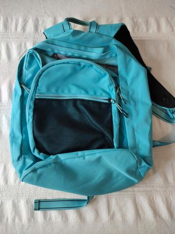 Turquoise Rugzak beschikbaar voor biedingen