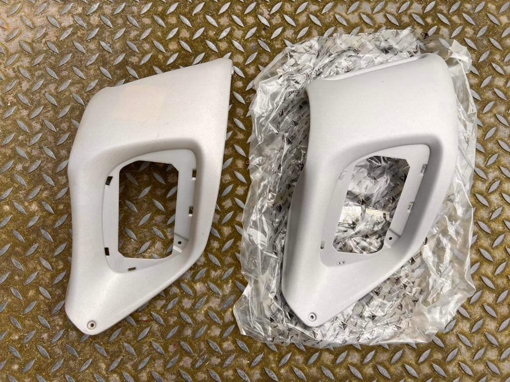 NIEUW NOS! Radiateurfront links Gilera Runner luchthapper, Motoren, Tuning en Styling, Ophalen of Verzenden