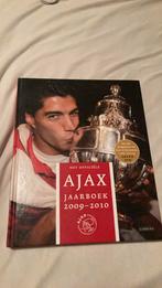 Het officiële Ajax jaarboek 2009-2010, Boeken, Sportboeken, Ophalen of Verzenden, Zo goed als nieuw, Balsport