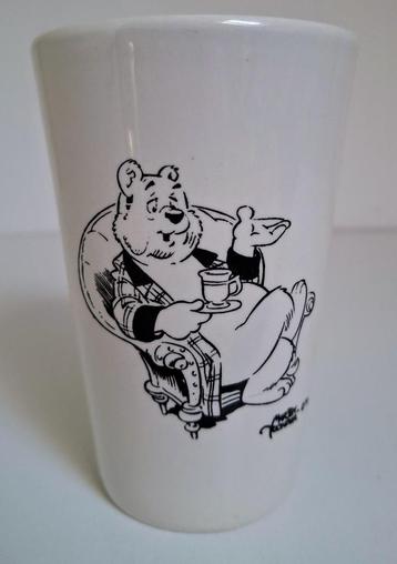 Stripfiguren Olie B. Bommel, Aardewerk beker, Jaren '95. beschikbaar voor biedingen