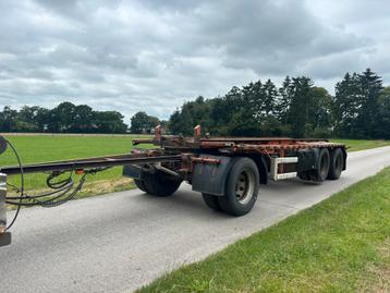 Te koop Floor container aanhanger beschikbaar voor biedingen
