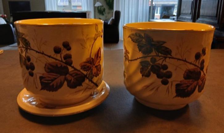 2 Aardewerk overpotten, Antiek en Kunst, Antiek | Keramiek en Aardewerk, Ophalen of Verzenden