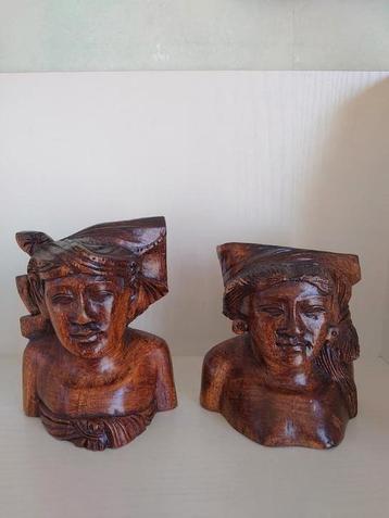 Balinees bruidspaar/ houtsnijwerk/ jaren '50 beschikbaar voor biedingen