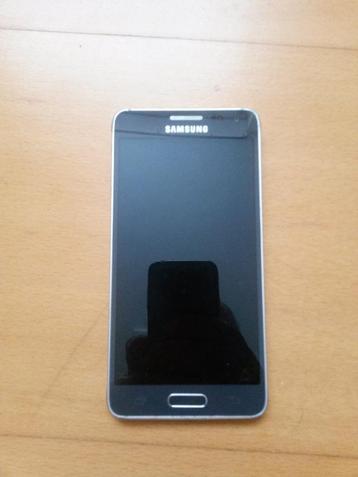 Defecte Samsung galaxy Alpha SM-G850F smartphone beschikbaar voor biedingen