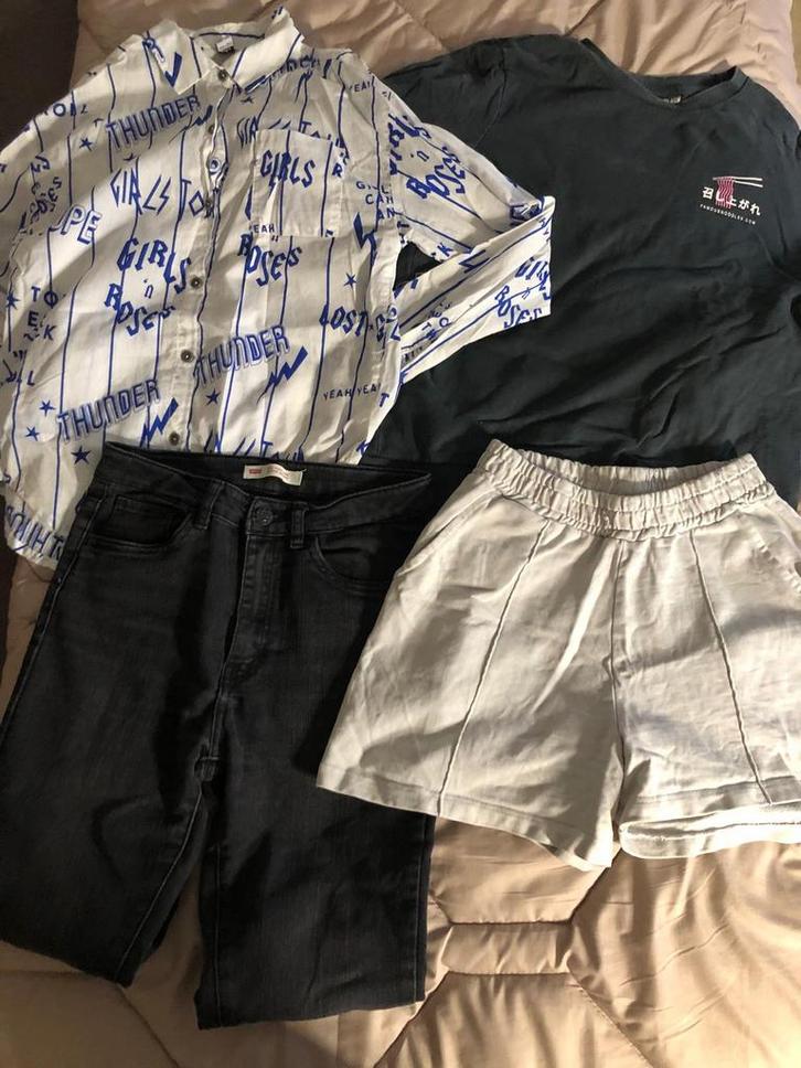 Blouse met blauwe tekst, zwart lang LEVIS, trui only noodels, Kinderen en Baby's, Kinderkleding | Kinder-kledingpakketten, Zo goed als nieuw