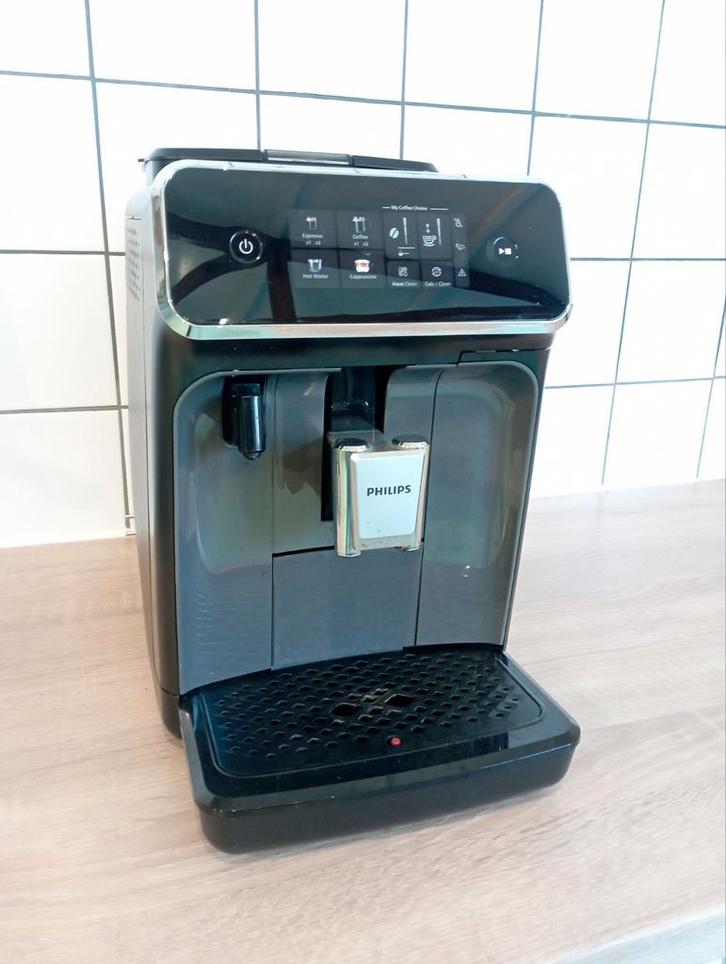 Philips LatteGo EP2334/10 Koffiemachine, Witgoed en Apparatuur, Koffiezetapparaten, Zo goed als nieuw, Koffiebonen, Koffiemachine