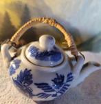 Blue Willow Chinees thee- en suikerpotje en melkkannetje., Antiek en Kunst, Ophalen of Verzenden