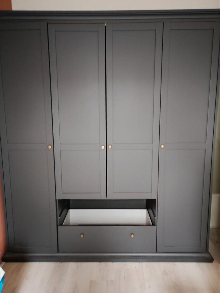 Grote kledingkast Amber Leenbakker (200,6 x 181 x 60,5), Huis en Inrichting, Kasten | Kledingkasten, Zo goed als nieuw, Ophalen