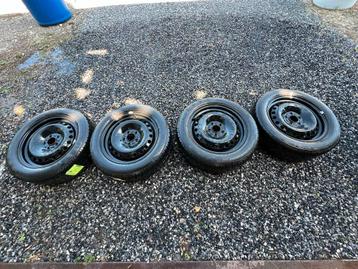 Ford focus Stalen velgen Winterbanden Continental 205/55 R16 beschikbaar voor biedingen