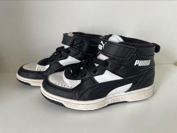 Puma Rebound Joy gave zwart witte hoge sneakers maat 30