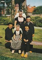 8 x klederdracht Walcheren, Verzamelen, Ophalen of Verzenden, 1960 tot 1980, Ongelopen, Zeeland