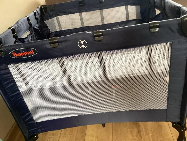 Bannini Opvouwbare Box/Bed - Reisbedje, Kinderen en Baby's, Boxen, Zo goed als nieuw, Rechthoekig, Wieltjes, Ophalen