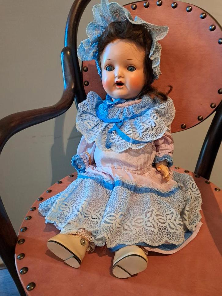 Mooie oude pop, Antiek en Kunst, Antiek | Speelgoed, Ophalen of Verzenden