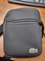 Lacoste flat crossover bag unisex noir - zwarte schoudertas, Sieraden, Tassen en Uiterlijk, Tassen | Schoudertassen, Ophalen of Verzenden