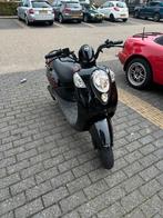 nette Sym Mio, Ophalen, Zo goed als nieuw, Benzine, Mio