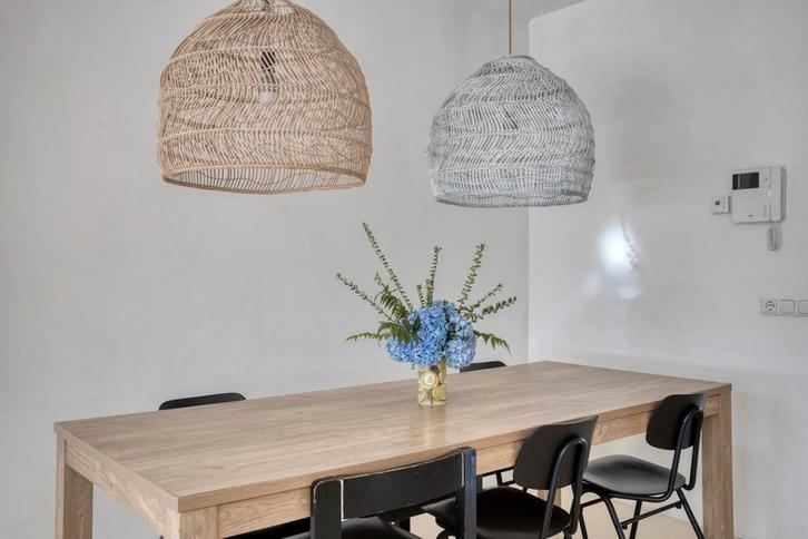 GRATIS: 6 zwarte vintage stoelen – stijlvol en tijdloo, Huis en Inrichting, Stoelen, Gebruikt, Hout, Zwart, Ophalen