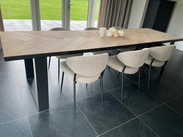 Pracht van een tafel 300 cm 3 meter lang, als nieuw! beschikbaar voor biedingen