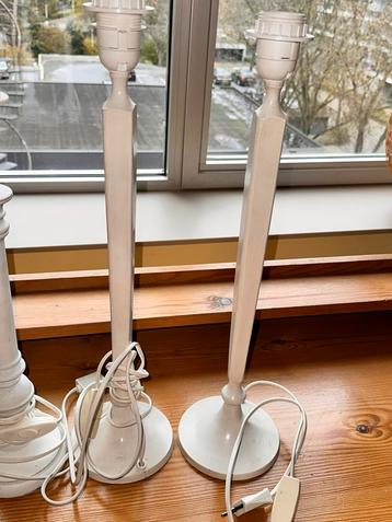 Lampenvoeten te koop beschikbaar voor biedingen