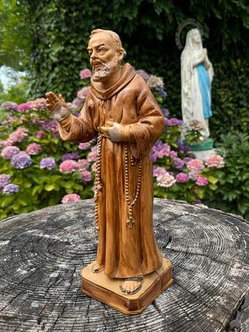 Heiligenbeeldje ❤️ Pater Pio beschikbaar voor biedingen