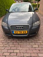Audi A3 1.6 Sportback 85KW 2006 Grijs, Auto's, Audi, Voorwielaandrijving, 65 €/maand, 15 km/l, 4 cilinders
